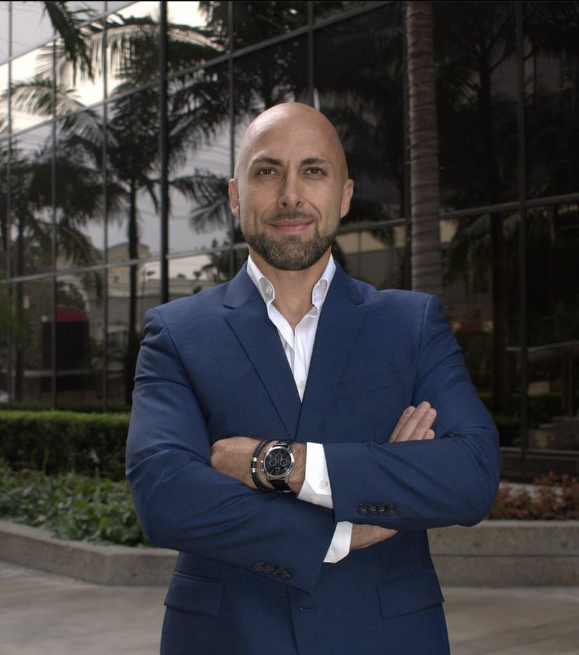 Portrait of Dr. Homayoon Bayrami